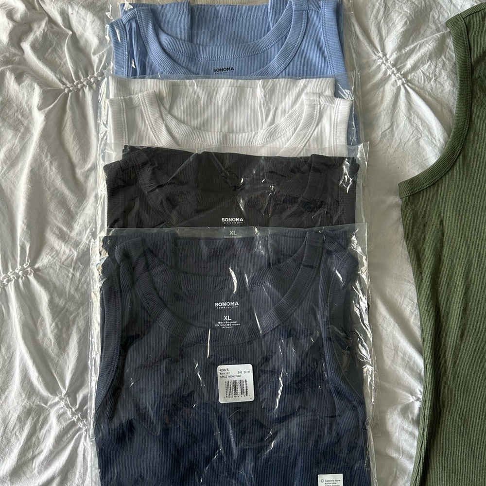 (5 tank tops) Sonoma Women's Tank Tops - Picture 2 of 4